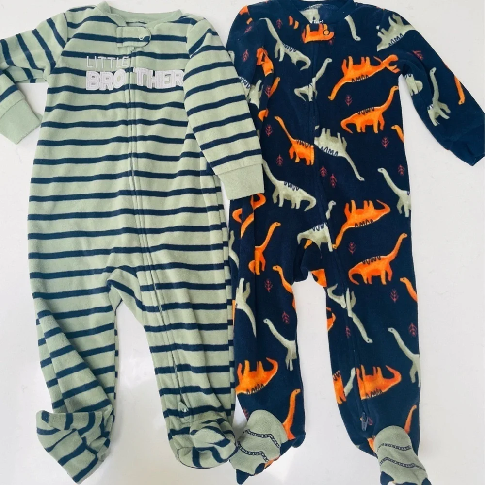 Bandle 4 Footed sleeper 2 Carter’s Pajamas 6-9months
2 Footed sleeper 6M Hurley - Picture 2 of 13